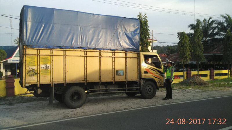 Polres Kampar Gelar Razia Truk Tonase Besar